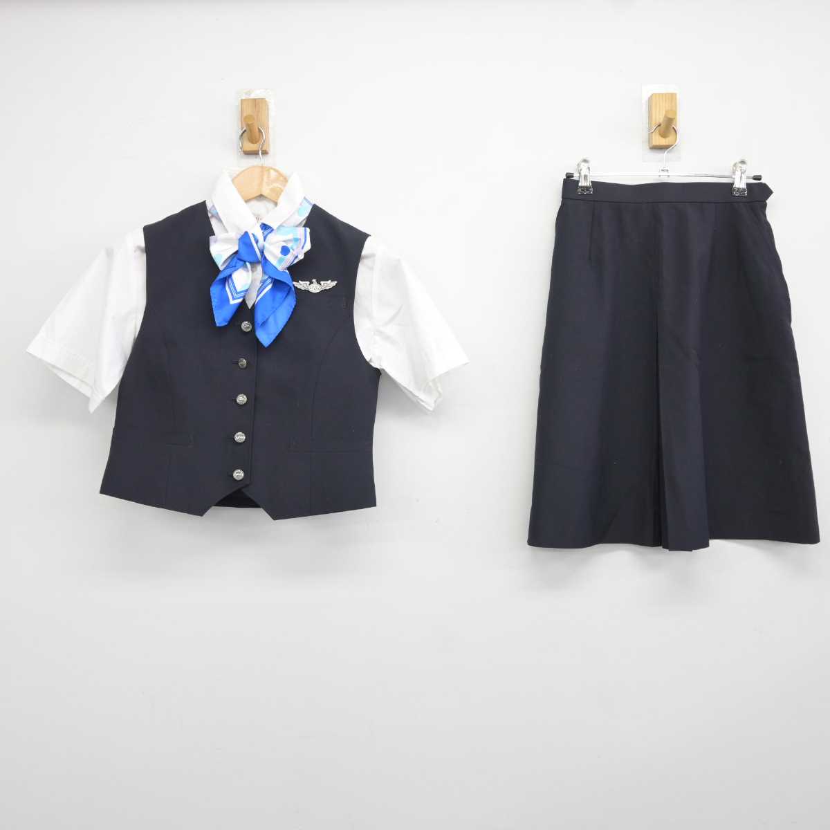 【中古】石川県 日本航空高等学校石川 女子制服 5点 (シャツ・ベスト・スカート) sf041506