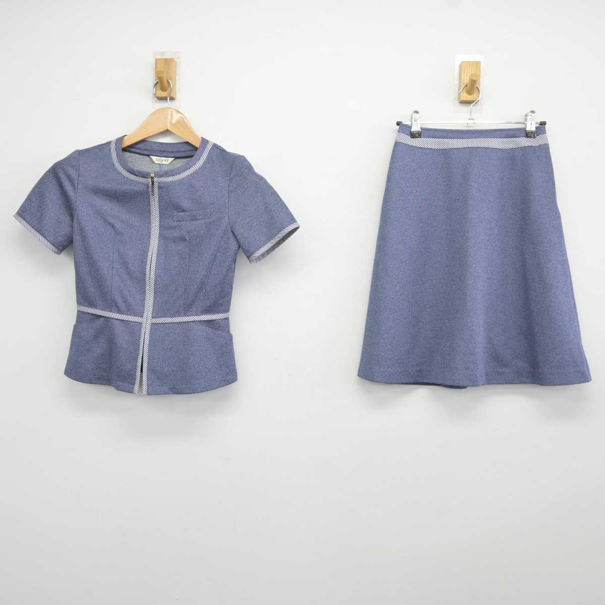 【中古】 事務服 女子制服 2点 (シャツ・スカート) sf041522