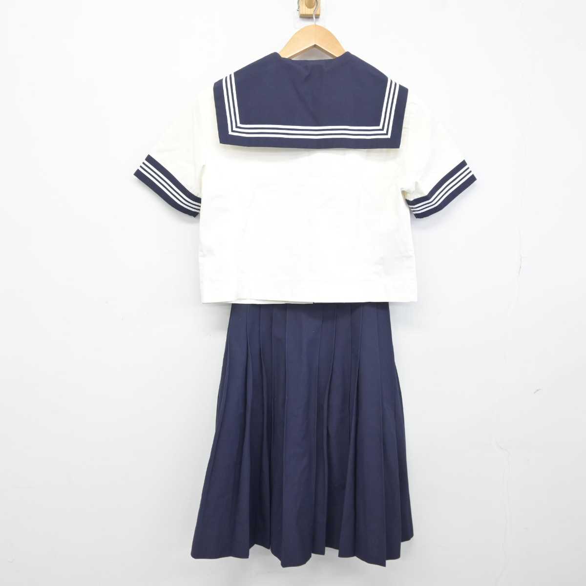 【中古】東京都 目白研心中学校高等学校 女子制服 3点 (セーラー服・スカート) sf041569