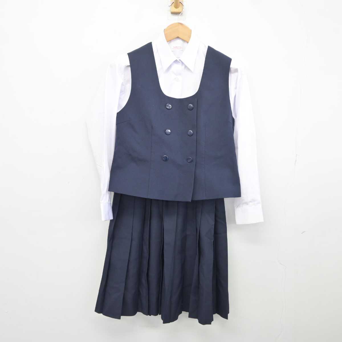 【中古】埼玉県 馬宮中学校 女子制服 4点 (ブレザー・ベスト・シャツ・スカート) sf041585