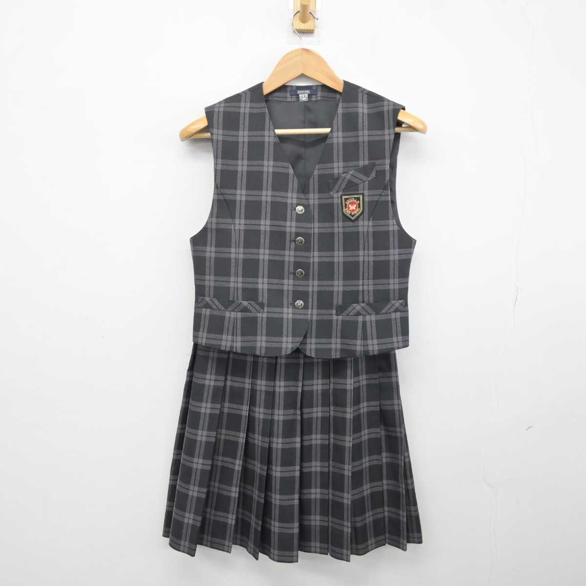 【中古】鹿児島県 樟南高等学校 女子制服 4点 (ブレザー・ベスト・スカート) sf041622