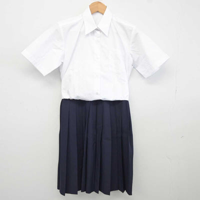 【中古】千葉県 国吉中学校 女子制服 2点 (シャツ・スカート) sf041638