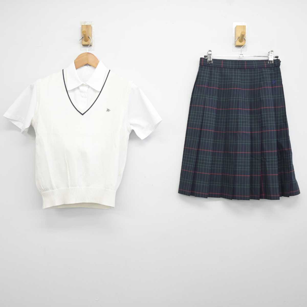 【中古】千葉県 千葉日本大学第一高等学校 女子制服 3点 (ニットベスト・シャツ・スカート) sf041659