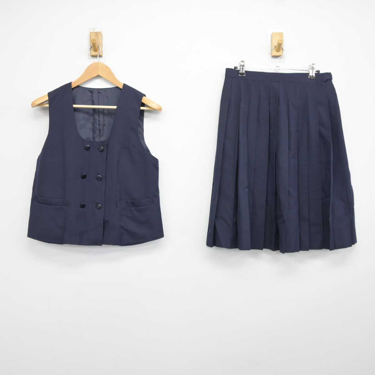 【中古】埼玉県 指扇中学校 女子制服 2点 (ベスト・スカート) sf041732