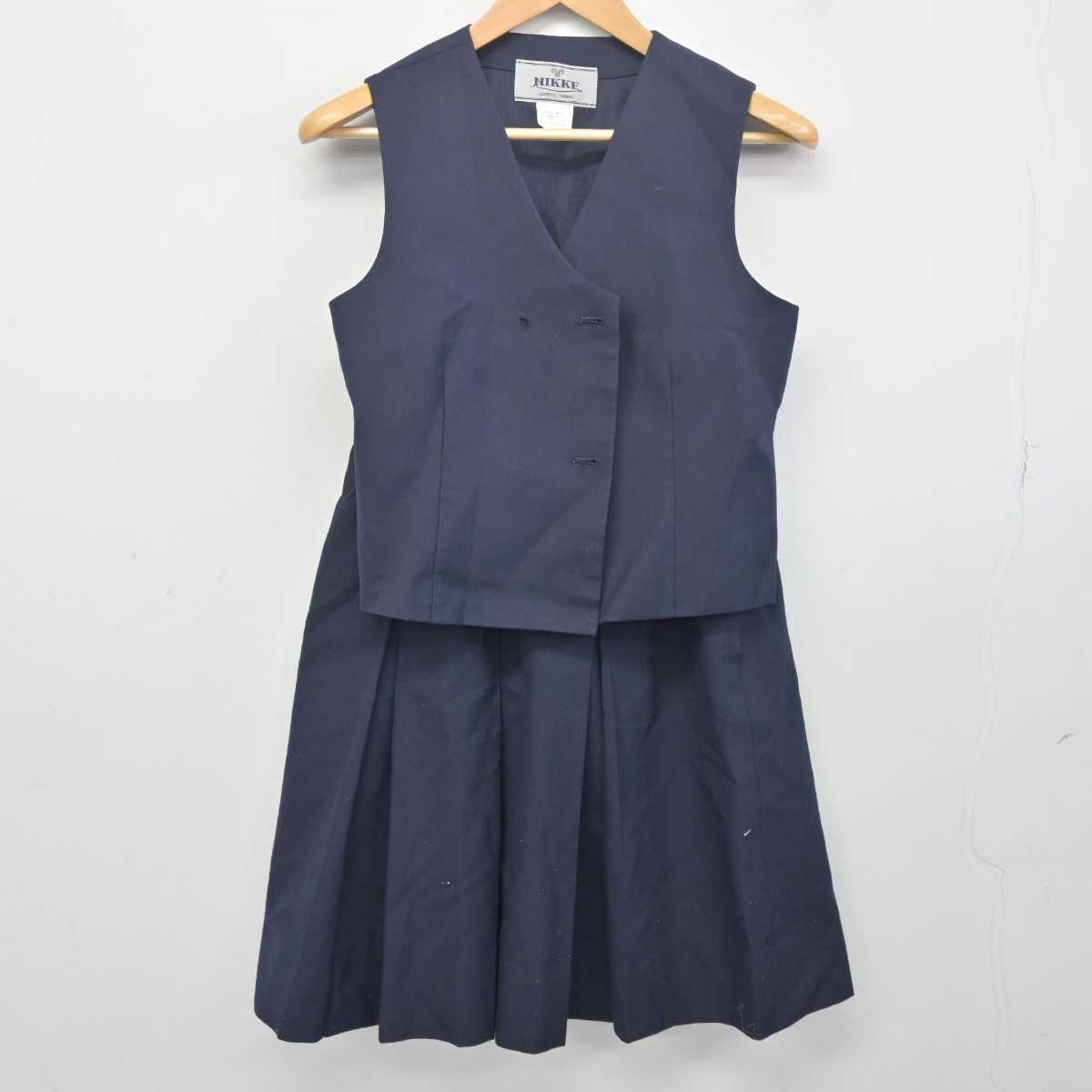 【中古】埼玉県 東松山市立東中学校 女子制服 3点 (ベスト・ベスト・スカート) sf041781