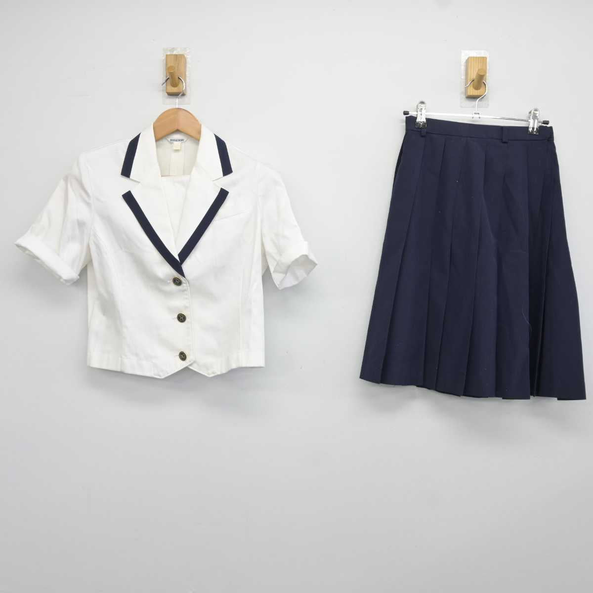 【中古】広島県 安田女子中学高等学校 女子制服 2点 (シャツ・スカート) sf041800