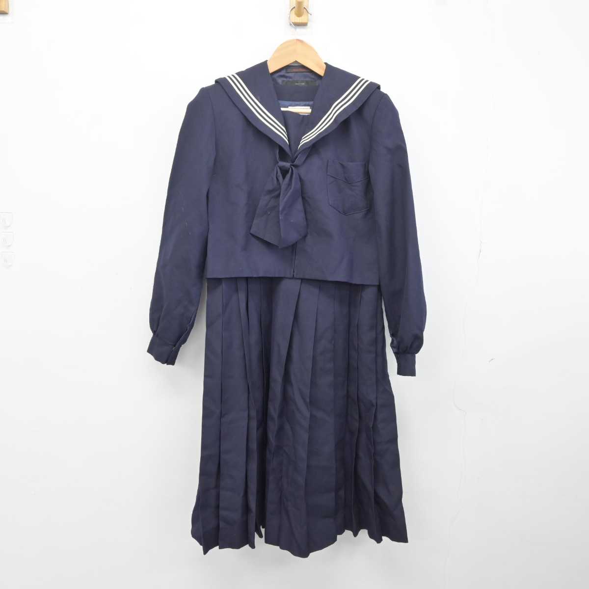 【中古】北海道 北海道旭川商業高等学校 女子制服 3点 (セーラー服・ジャンパースカート) sf041892