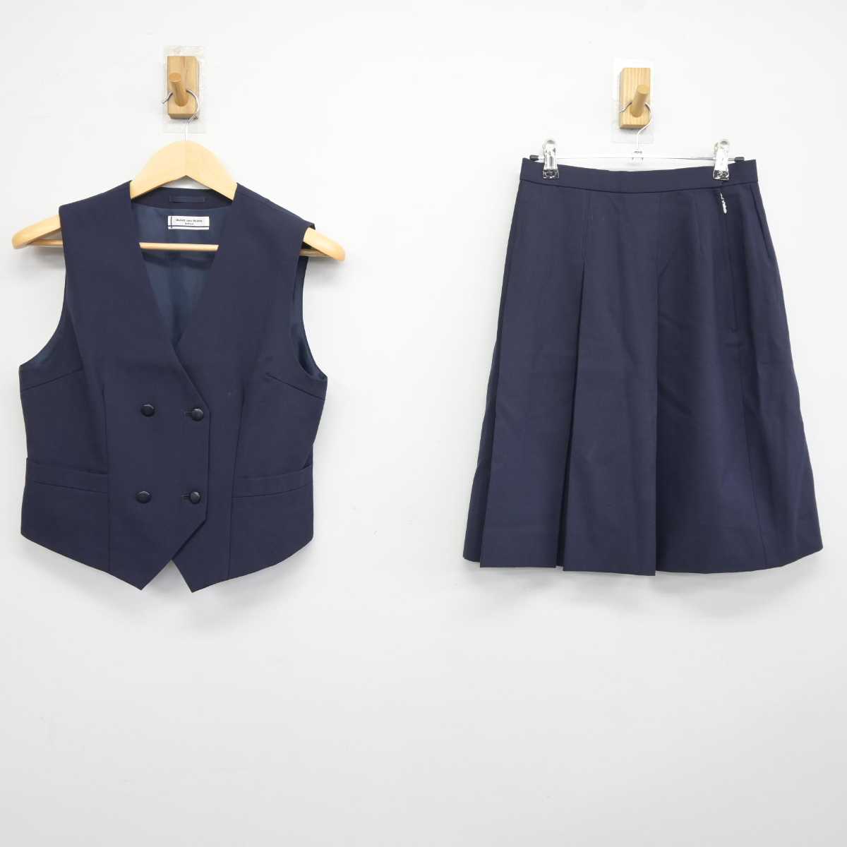 【中古】群馬県 高崎東高等学校 女子制服 2点 (ベスト・スカート) sf041954