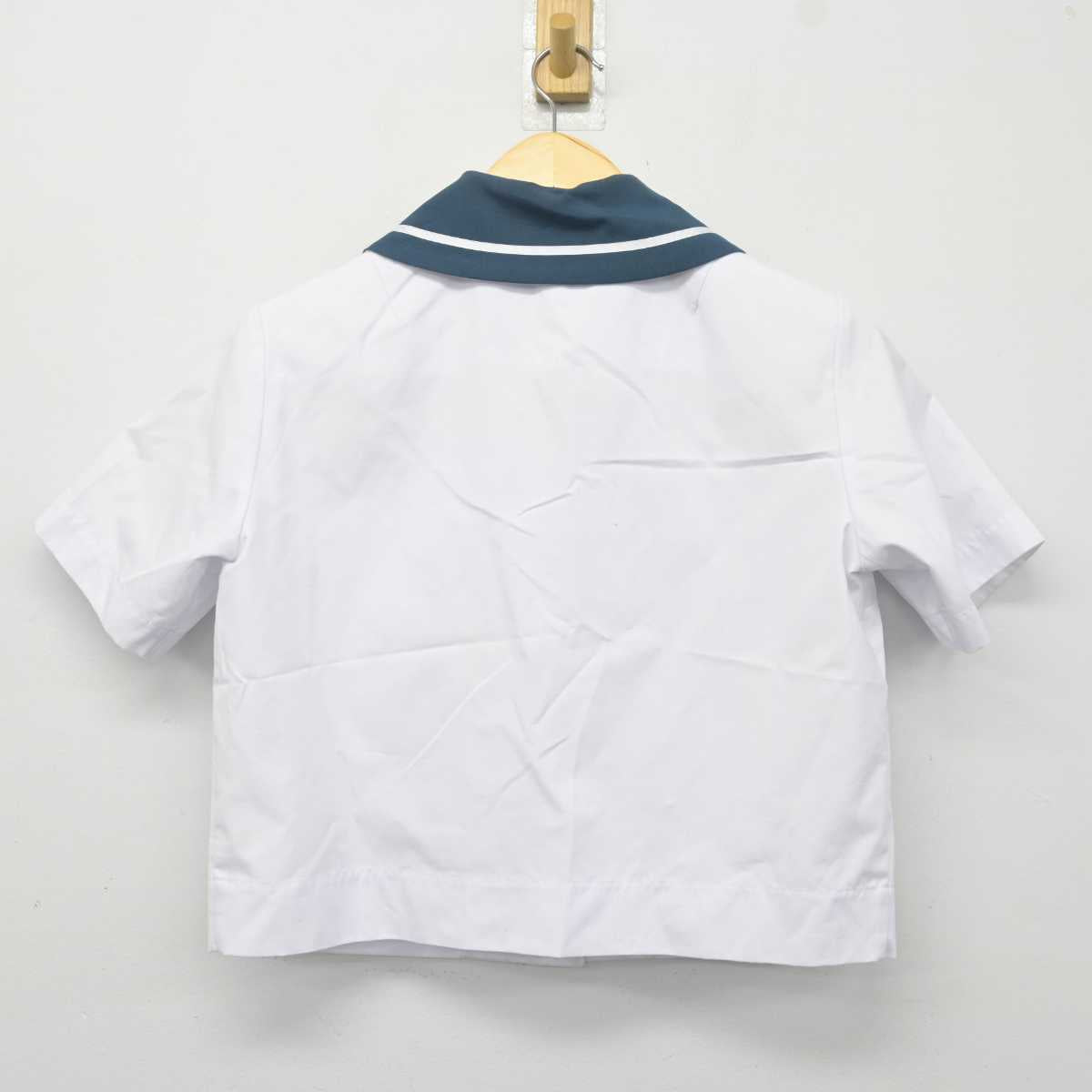 【中古】大分県 昭和中学校 女子制服 3点 (シャツ・スカート) sf042011