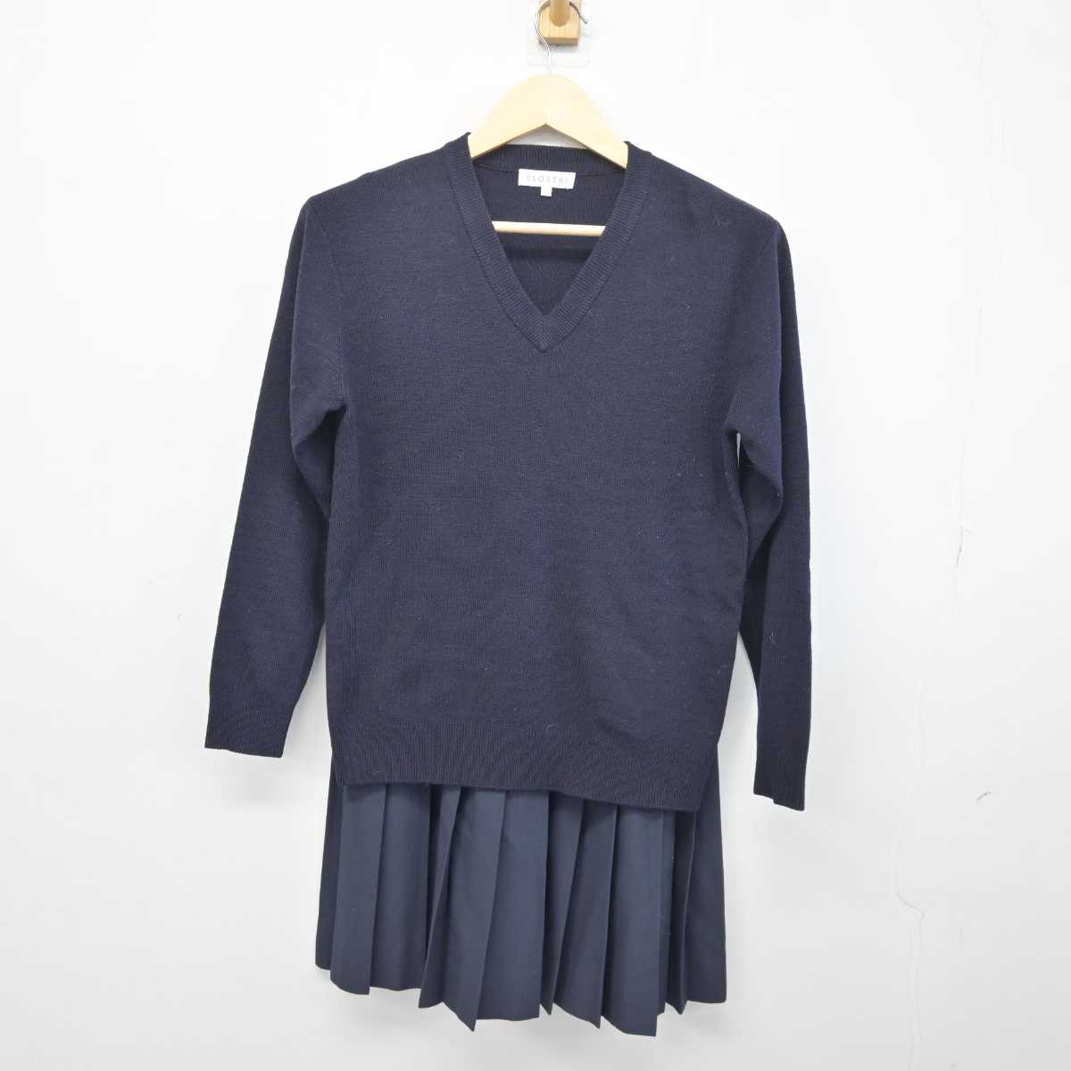 【中古】大阪府 貝塚市立第三中学校  女子制服 2点 (ニット・スカート) sf042038