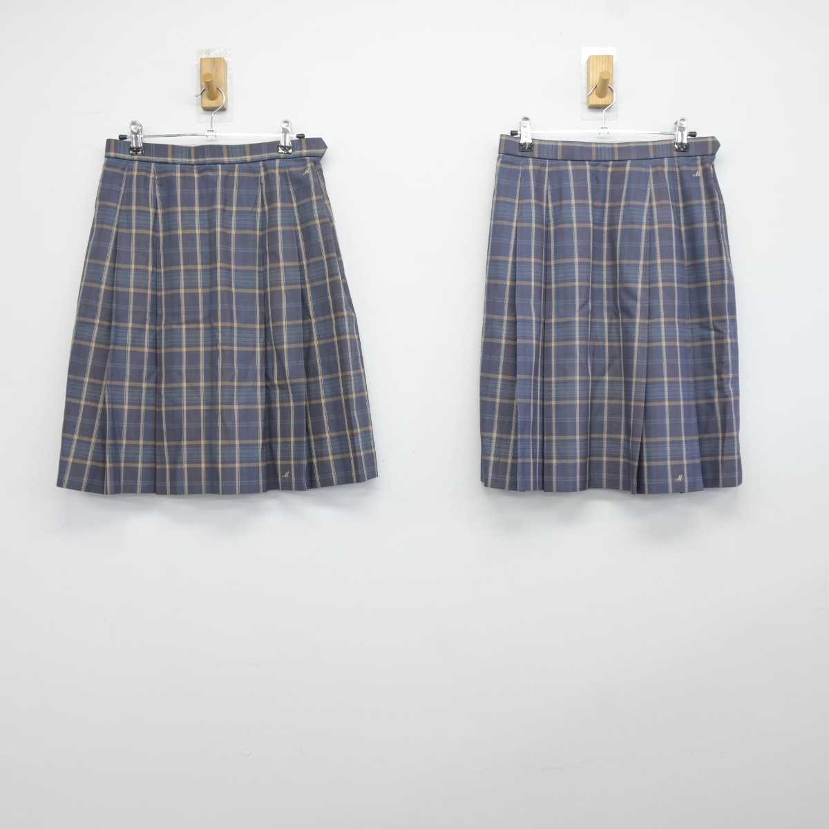 【中古】千葉県 松戸国際高等学校 女子制服 5点 (ブレザー・スカート) sf042127