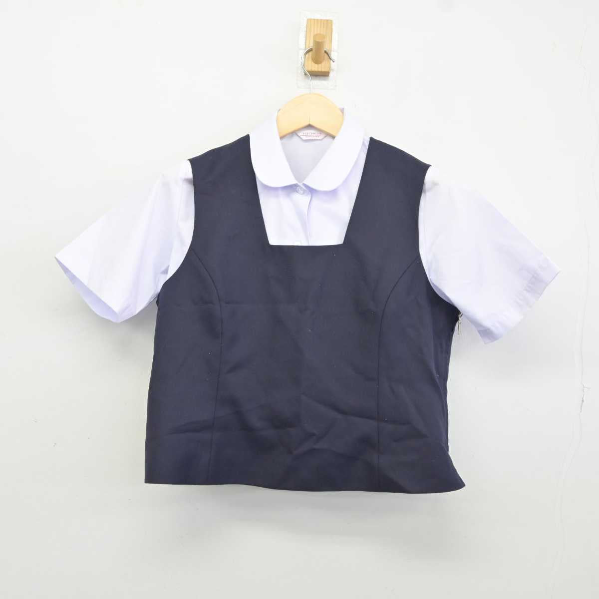 【中古】福島県 会津若松市立第五中学校 女子制服 2点 (ベスト・シャツ) sf042177