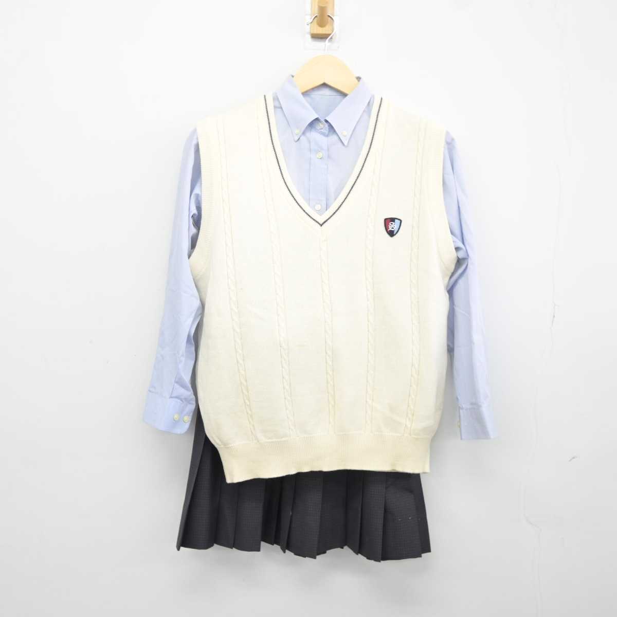 【中古】岡山県 西大寺高等学校 女子制服 3点 (シャツ・ニットベスト・スカート) sf042255