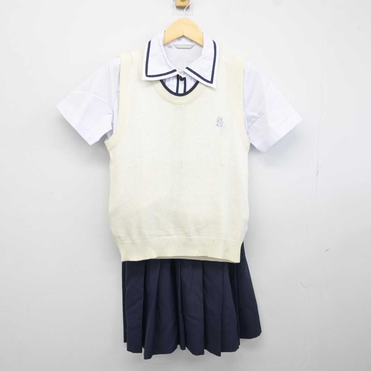 【中古】奈良県 智辯学園中学校高等学校 女子制服 3点 (ニット・シャツ・スカート) sf042311