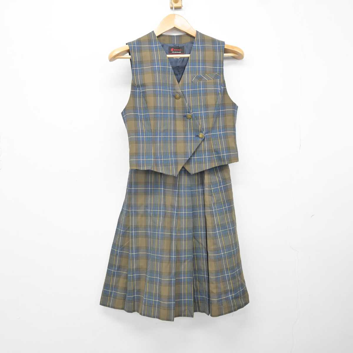 【中古】北海道 札幌市立平岡中学校 女子制服 3点 (ブレザー・ベスト・スカート) sf042585