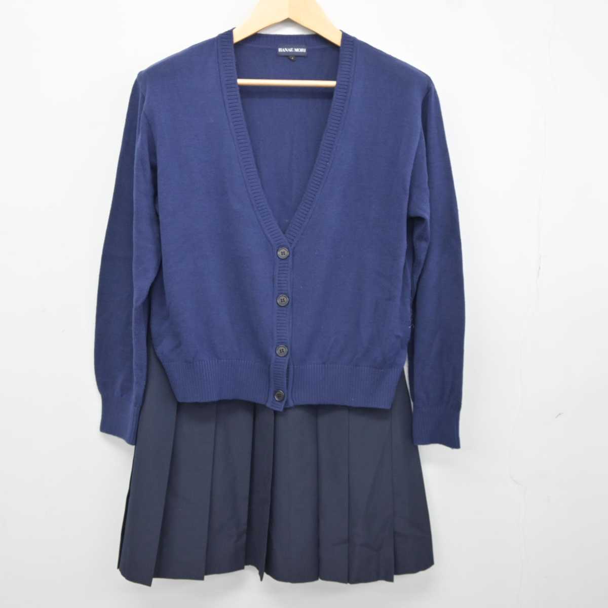 【中古】広島県 安田女子中学高等学校 女子制服 4点 (ニット・スカート) sf042641