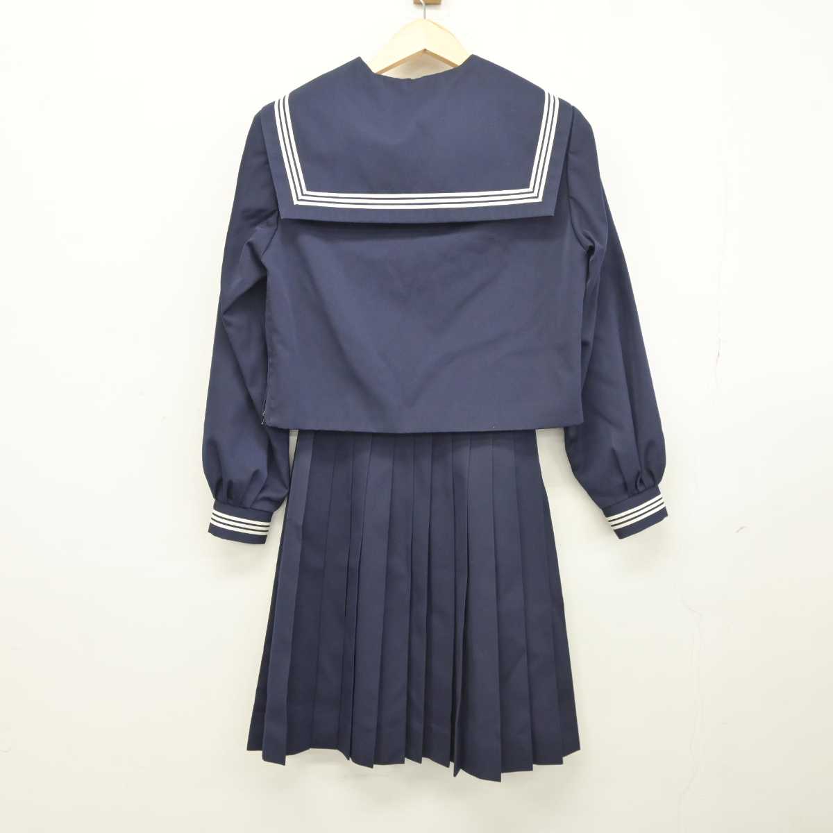 中古】滋賀県 長浜市立北中学校 女子制服 2点 (セーラー服・スカート) sf042684 | 中古制服通販パレイド