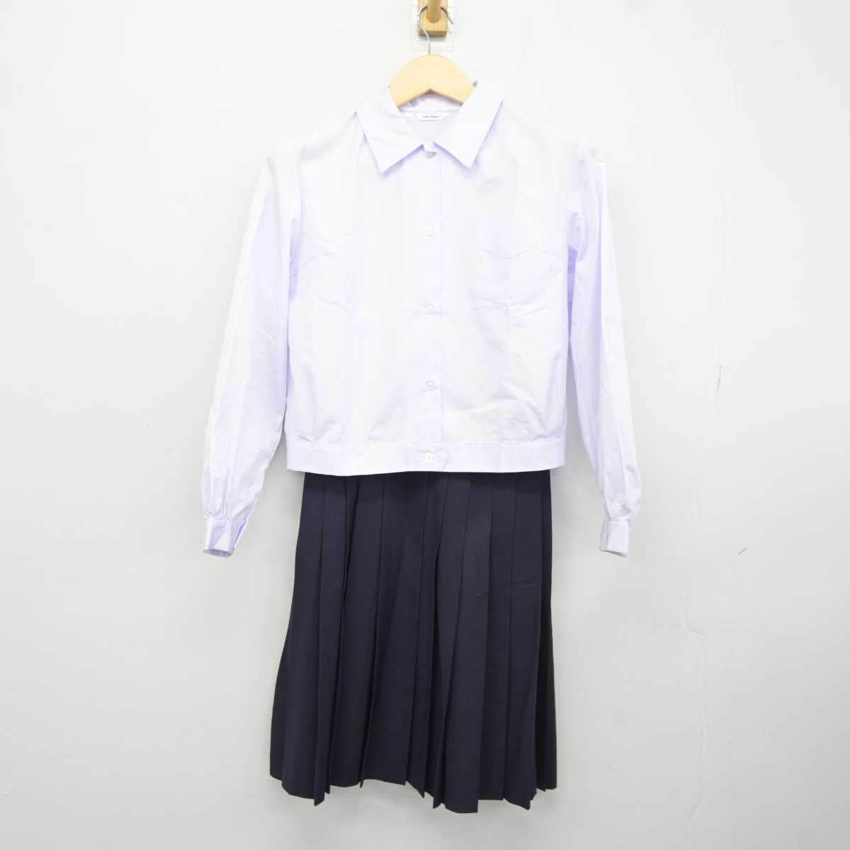 【中古】大阪府 深井中学校 女子制服 4点 (シャツ・シャツ・スカート) sf042693