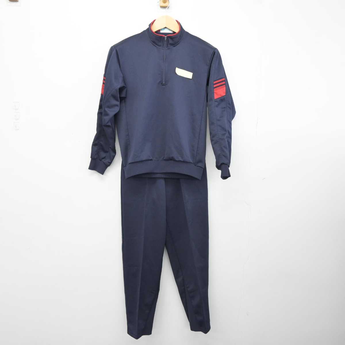 【中古】長崎県 長崎女子高等学校 女子制服 2点 (ジャージ 上・ジャージ 下) sf042696