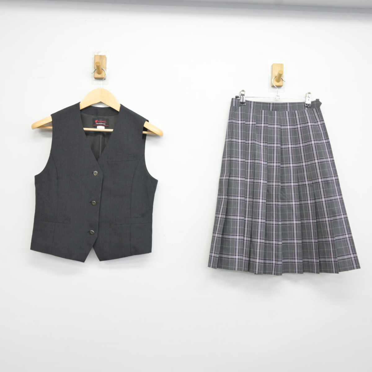 【中古】東京都 豊葉の杜学園 女子制服 2点 (ベスト・スカート) sf042711