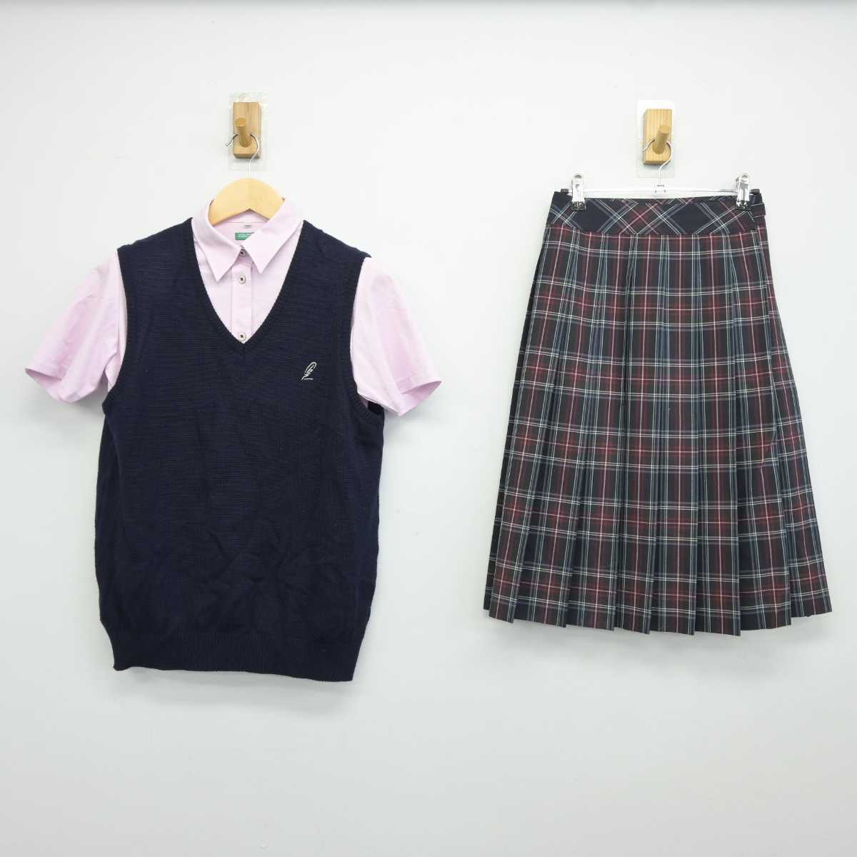 【中古】大阪府 大阪高等学校 女子制服 4点 (ニットベスト・シャツ・シャツ・スカート) sf042754