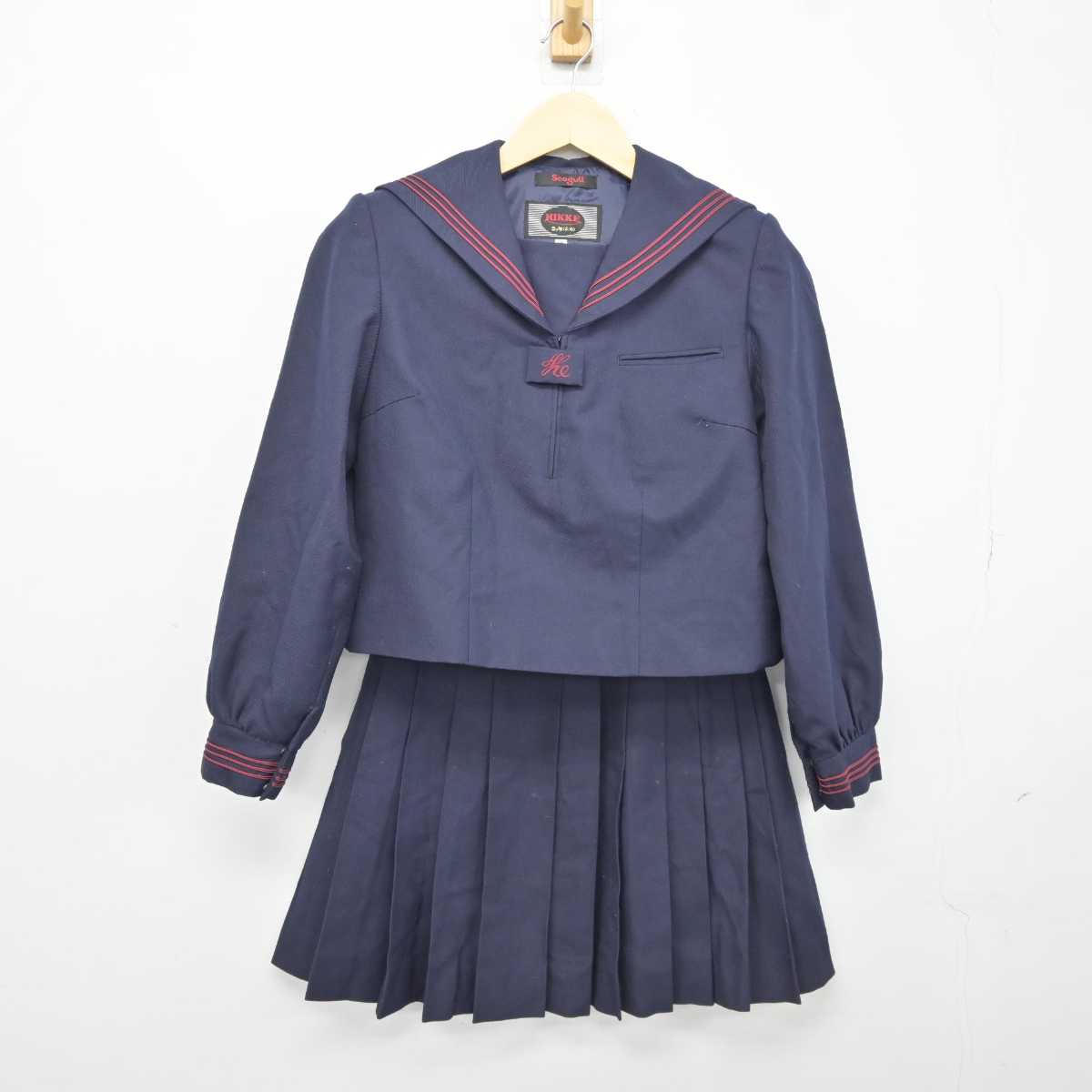 【中古】神奈川県 平塚市立金旭中学校 女子制服 3点 (セーラー服・スカート・スカート) sf042770