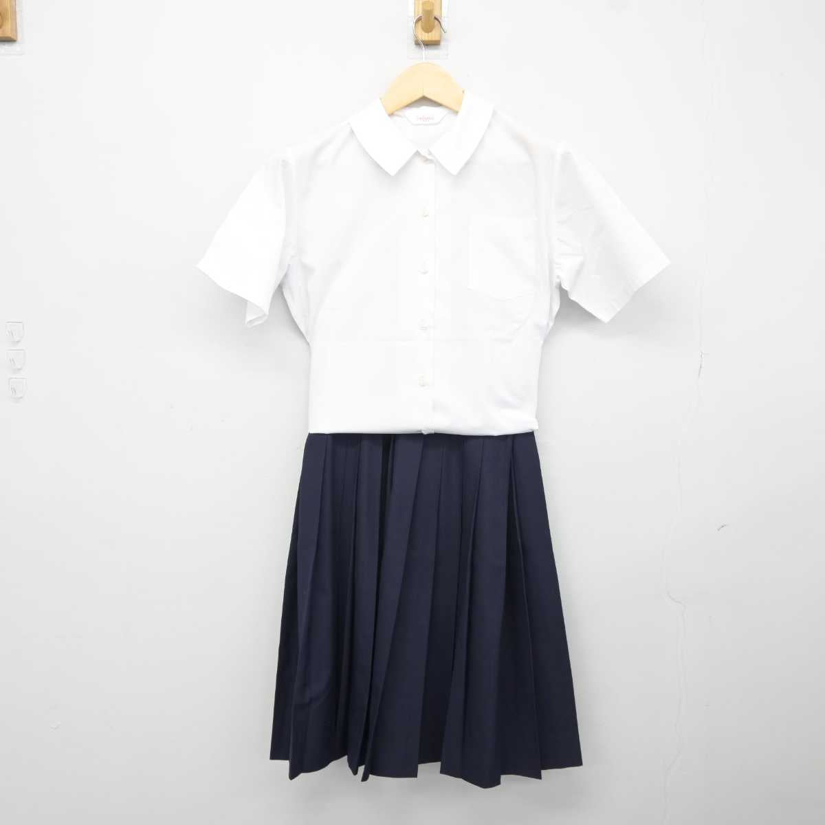 【中古】埼玉県 越谷市立光陽中学校 女子制服 2点 (シャツ・スカート) sf042772