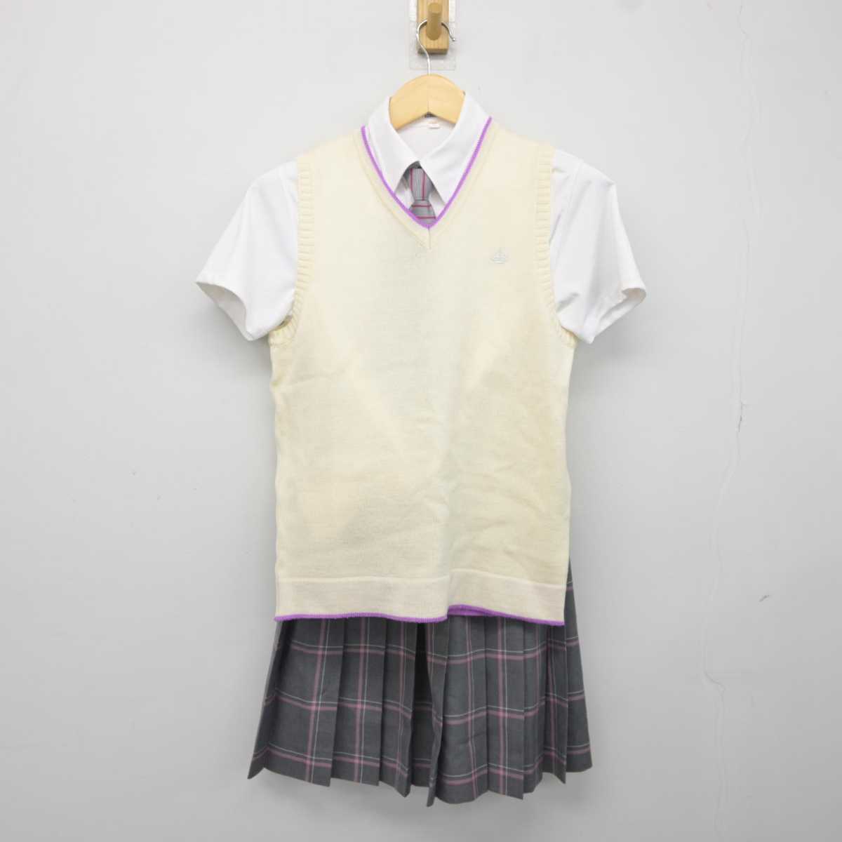 【中古】大阪府 香ヶ丘リベルテ高等学校 女子制服 4点 (ニットベスト・シャツ・スカート) sf042777