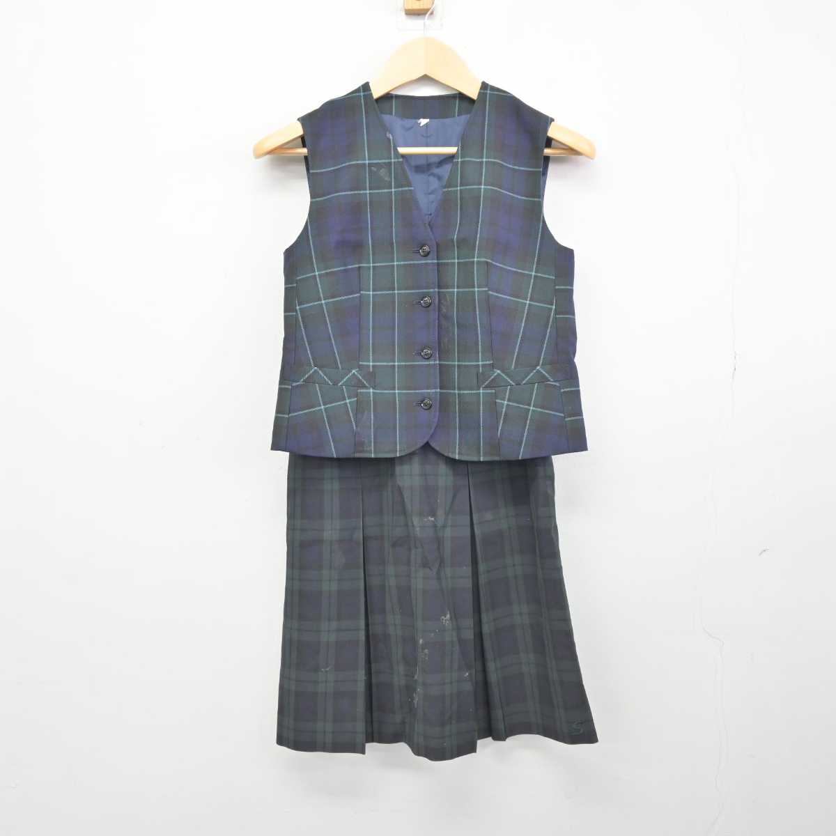 【中古】静岡県 静岡女子高等学校 女子制服 4点 (ブレザー・ベスト・スカート) sf042819