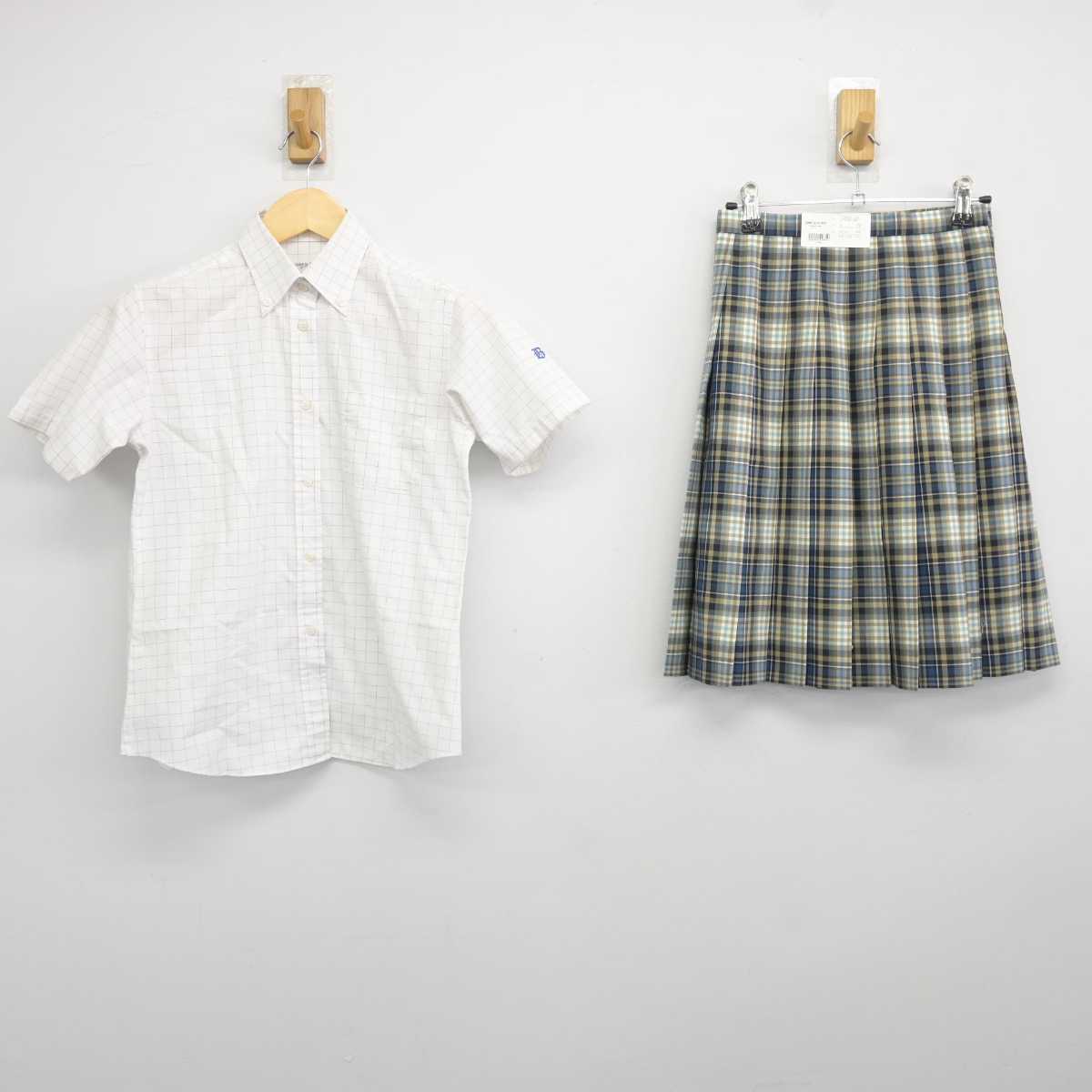 【中古】東京都 文教大学付属高等学校 女子制服 2点 (シャツ・スカート) sf042832