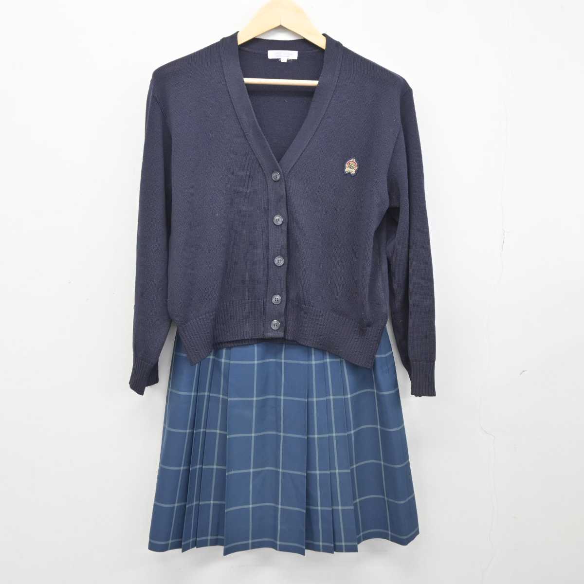 【中古】岐阜県 富田高等学校 女子制服 2点 (ニット・スカート) sf042853