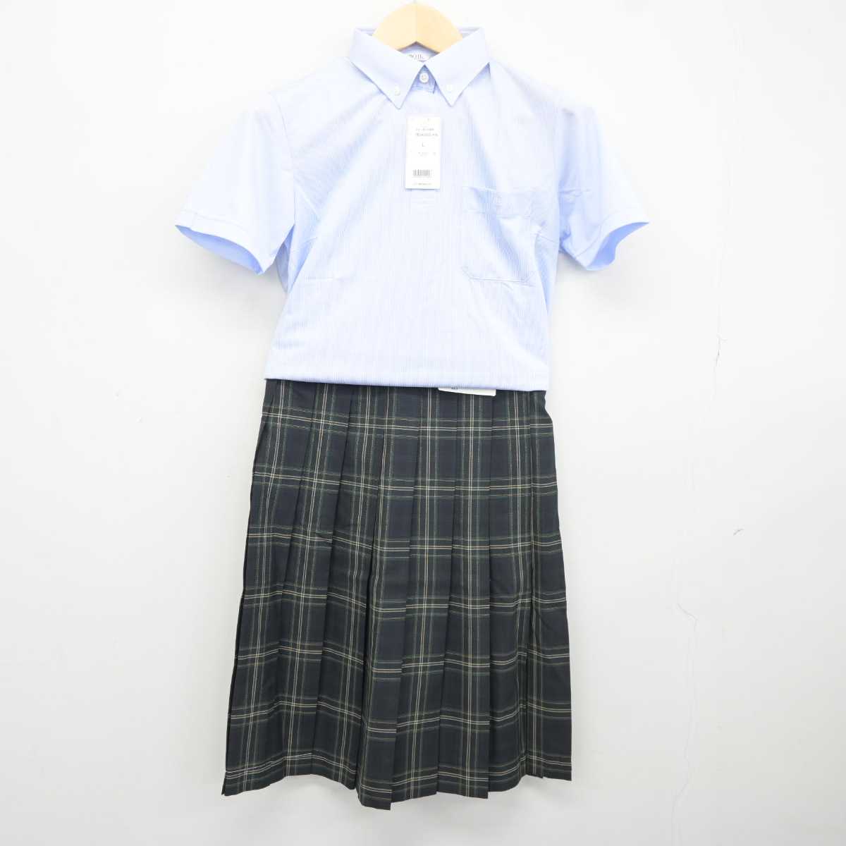 【中古】青森県 五所川原工科高等学校 女子制服 3点 (シャツ・シャツ・スカート) sf042879