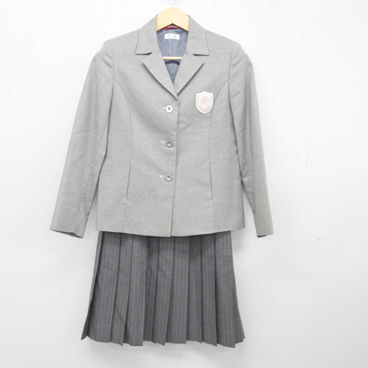 【中古】静岡県 常葉大学附属常葉高等学校 女子制服 2点 (ブレザー・スカート) sf043029