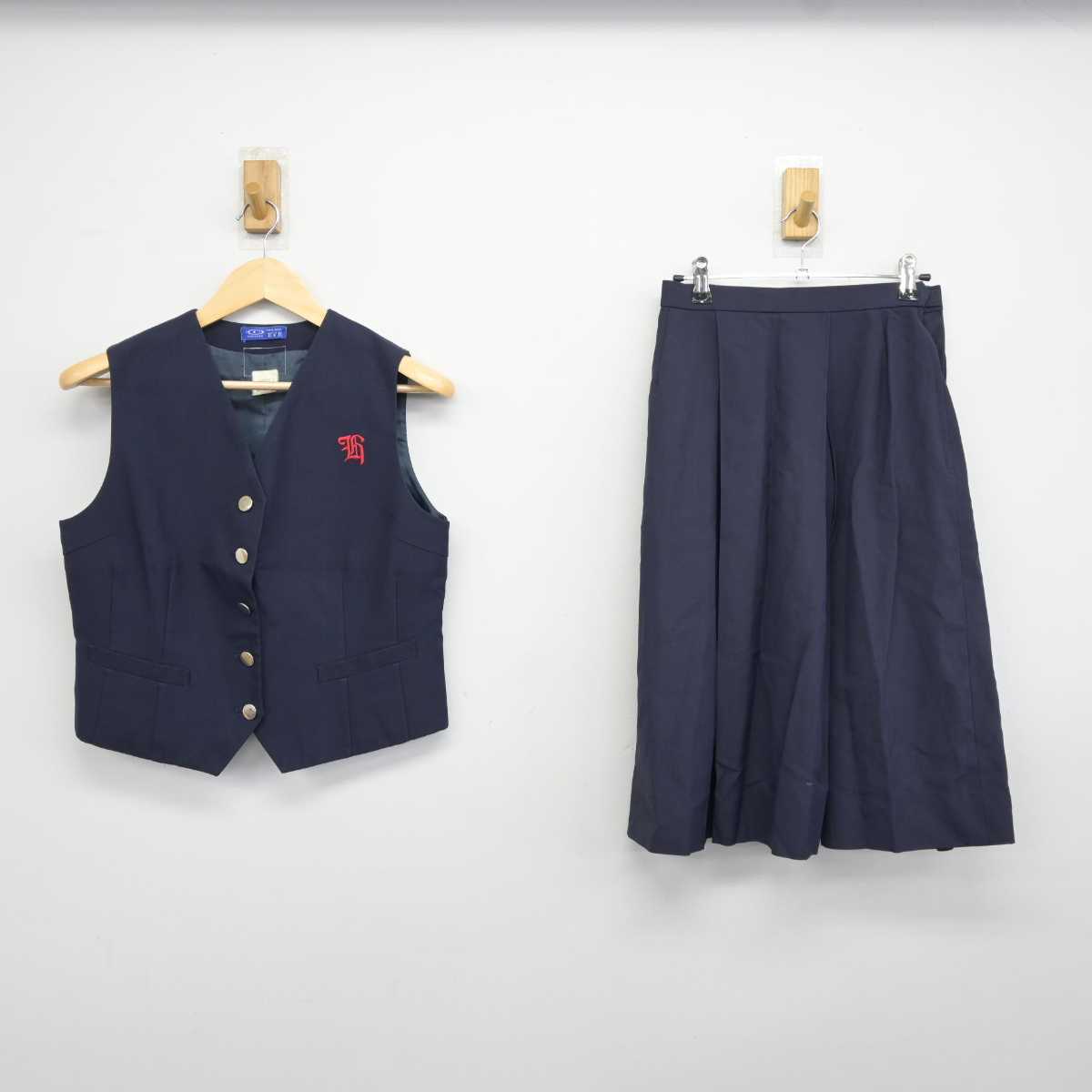 【中古】兵庫県 宝梅中学校 女子制服 2点 (ベスト・スカート) sf043108