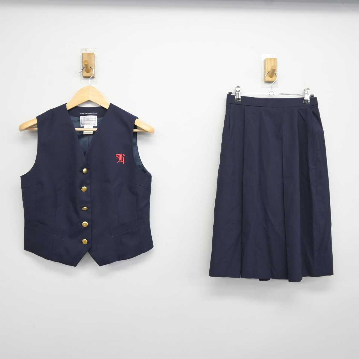 【中古】兵庫県 宝梅中学校 女子制服 2点 (ベスト・スカート) sf043109