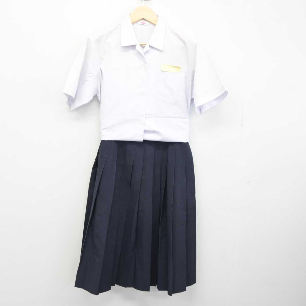 【中古】宮崎県 清武中学校 女子制服 3点 (シャツ・シャツ・スカート) sf043144