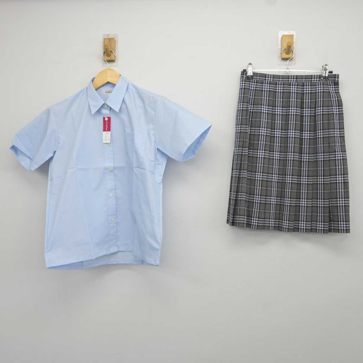 【中古】岡山県 倉敷翔南高等学校 女子制服 2点 (シャツ・スカート) sf043288