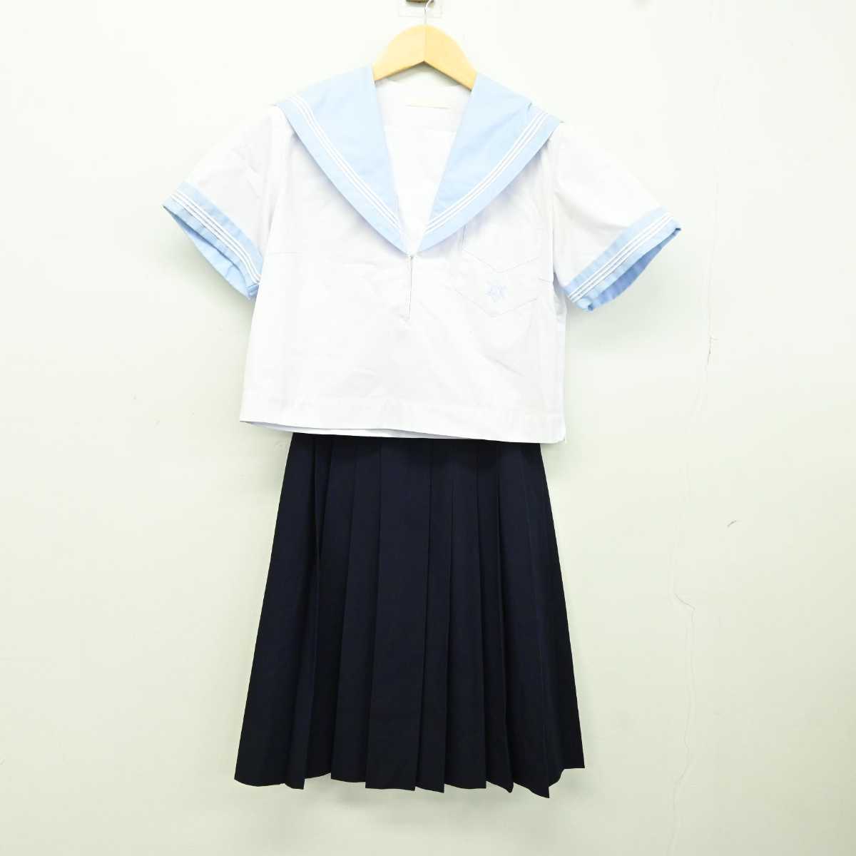 【中古】大阪府 十三中学校 女子制服 3点 (セーラー服・スカート) sf043324