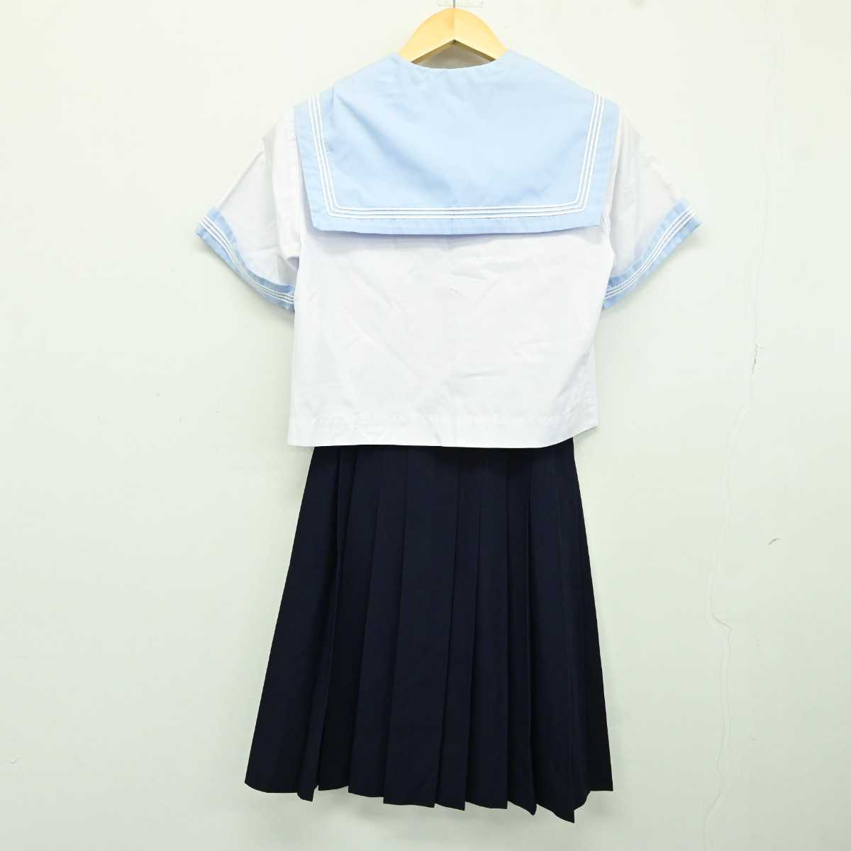 【中古】大阪府 十三中学校 女子制服 3点 (セーラー服・スカート) sf043324