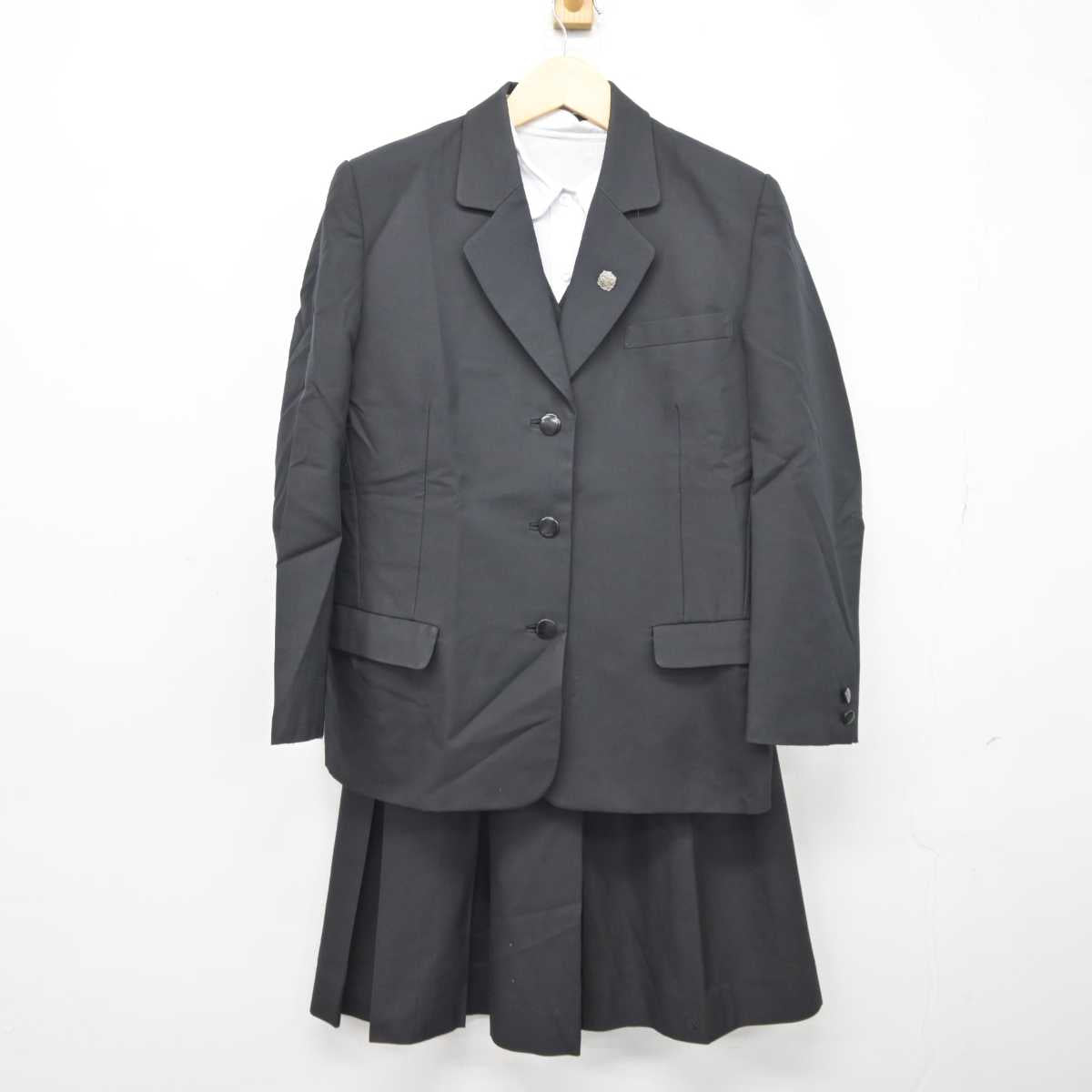 【中古】群馬県 桐生市立商業高等学校 女子制服 5点 (ブレザー・ベスト・シャツ・スカート) sf043364