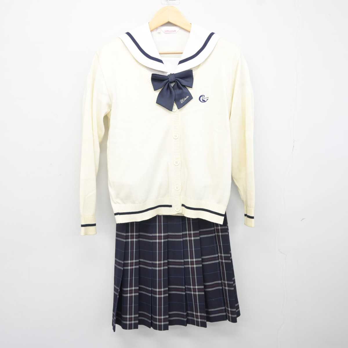 【中古】新潟県 北越高等学校 女子制服 4点 (ニット・セーラー服・スカート) sf043427