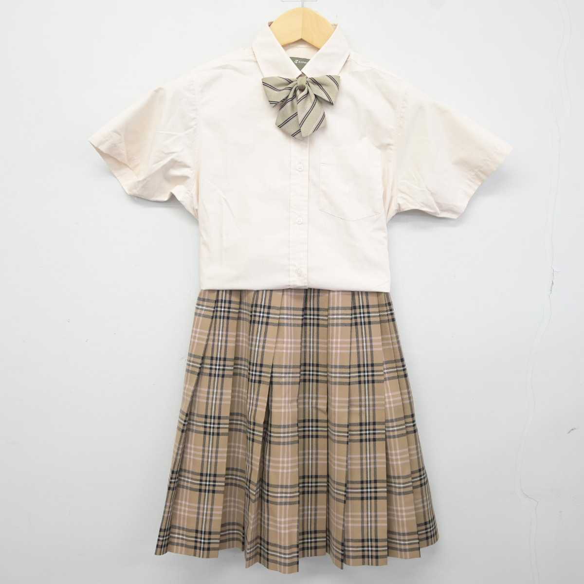 【中古】福岡県 誠修高等学校 女子制服 3点 (シャツ・スカート) sf043448