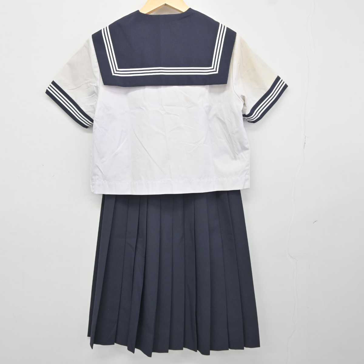 【中古】宮崎県 新富町立富田中学校 女子制服 3点 (セーラー服・スカート) sf043472