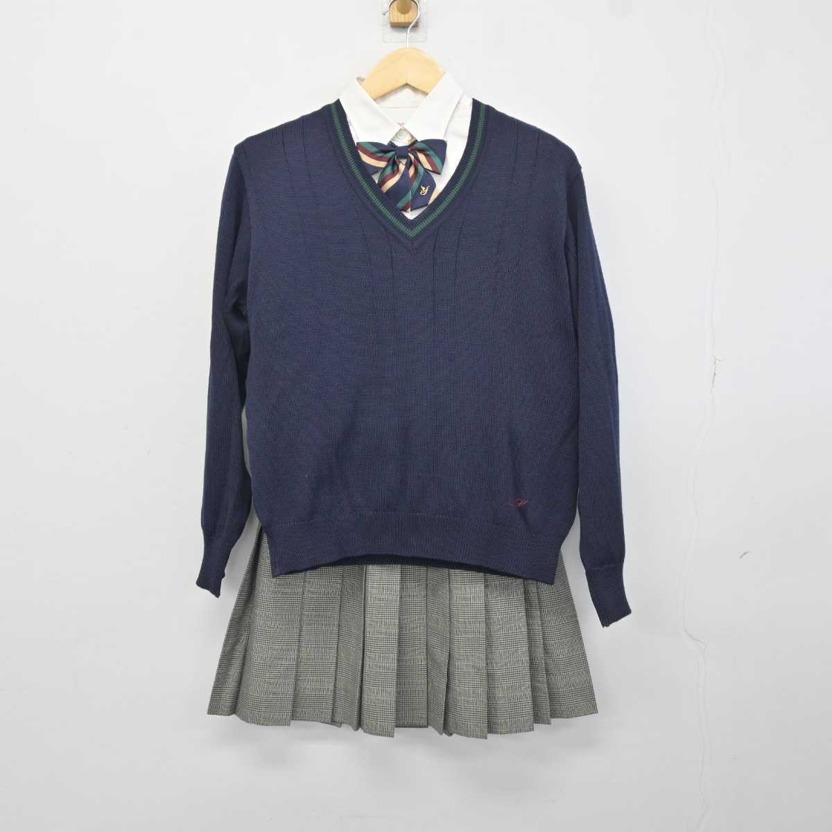 【中古】神奈川県 横浜創英高等学校 女子制服 5点 (ブレザー・ニット・シャツ・スカート) sf043499