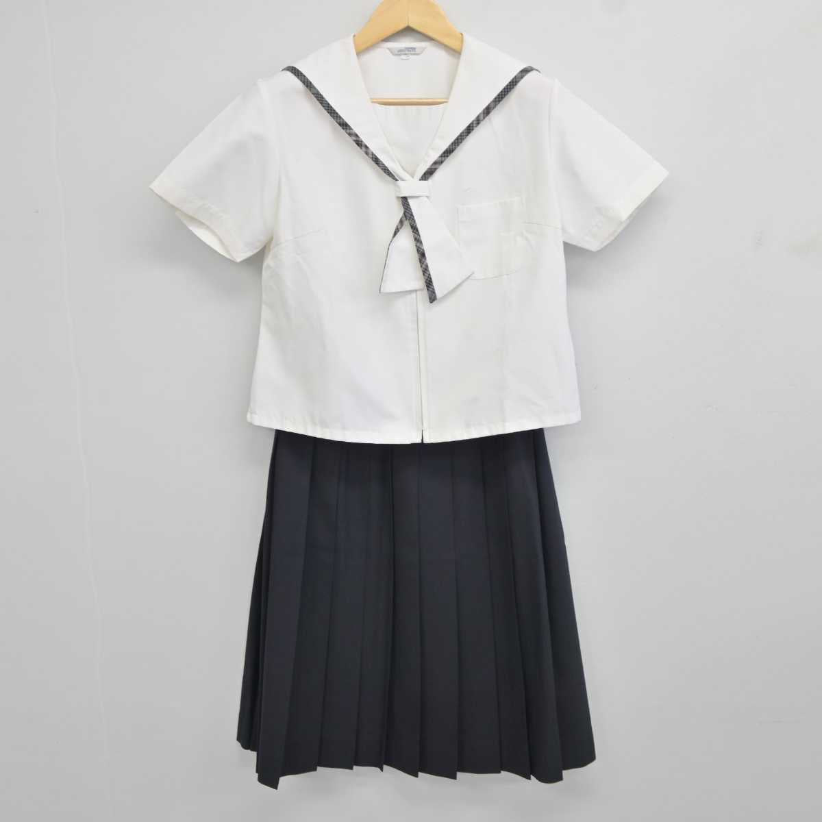 【中古】富山県 新湊中学校 女子制服 3点 (セーラー服・セーラー服・スカート) sf043534