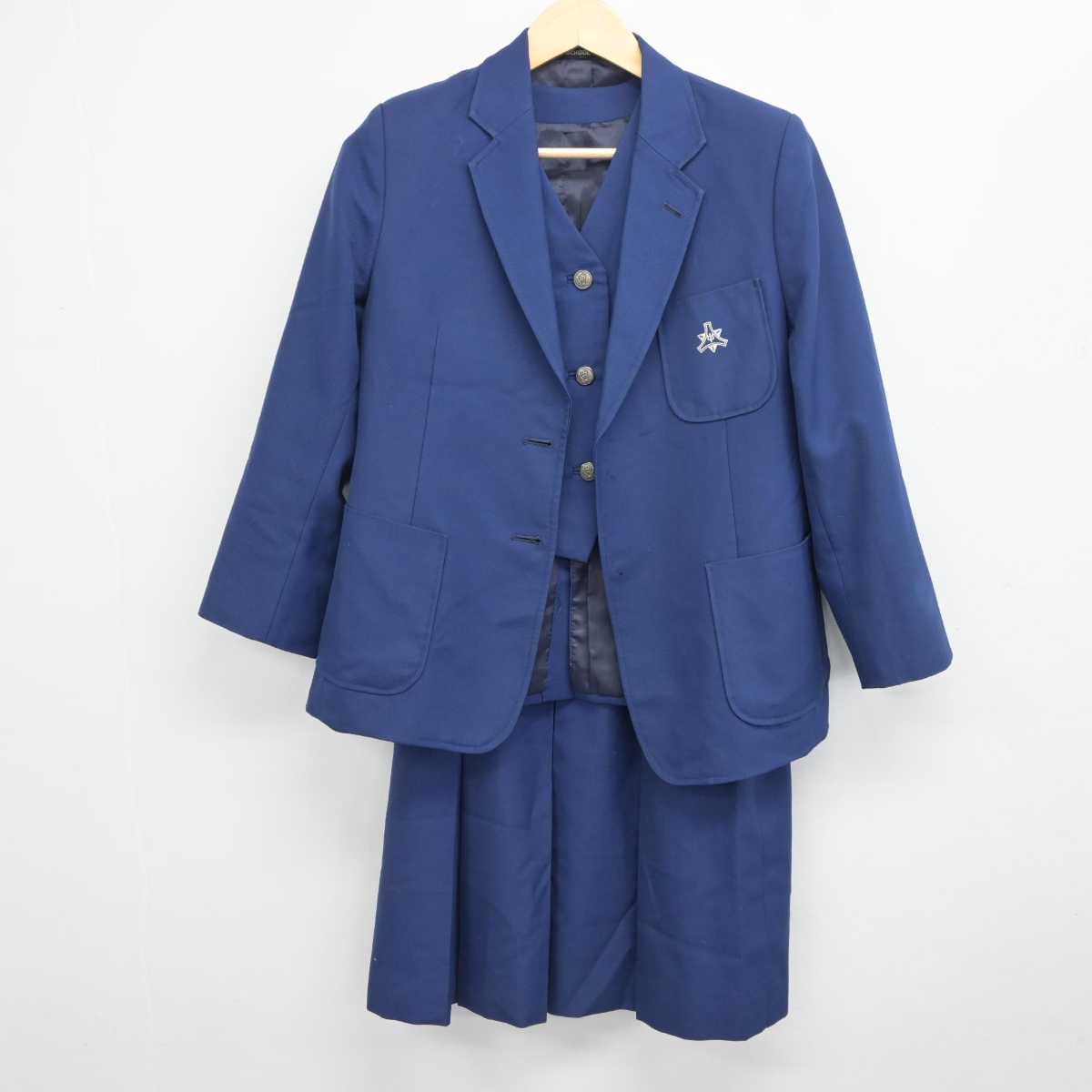 【中古】東京都 青梅市立新町中学校 女子制服 3点 (ブレザー・ベスト・スカート) sf043550