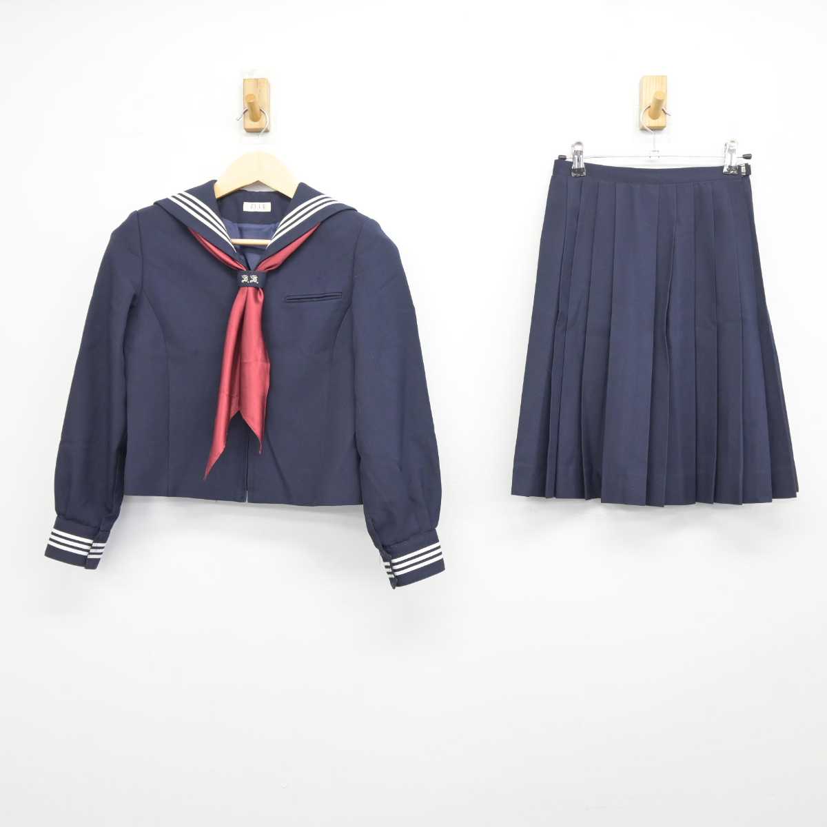 【中古】東京都 昭和女子大学附属昭和中学校高等学校 女子制服 5点 (セーラー服・スカート) sf043625