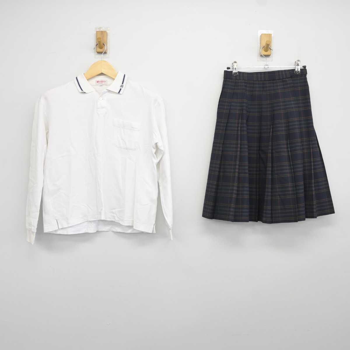 【中古】大阪府 交野市立第三中学校 女子制服 2点 (シャツ・スカート) sf043638