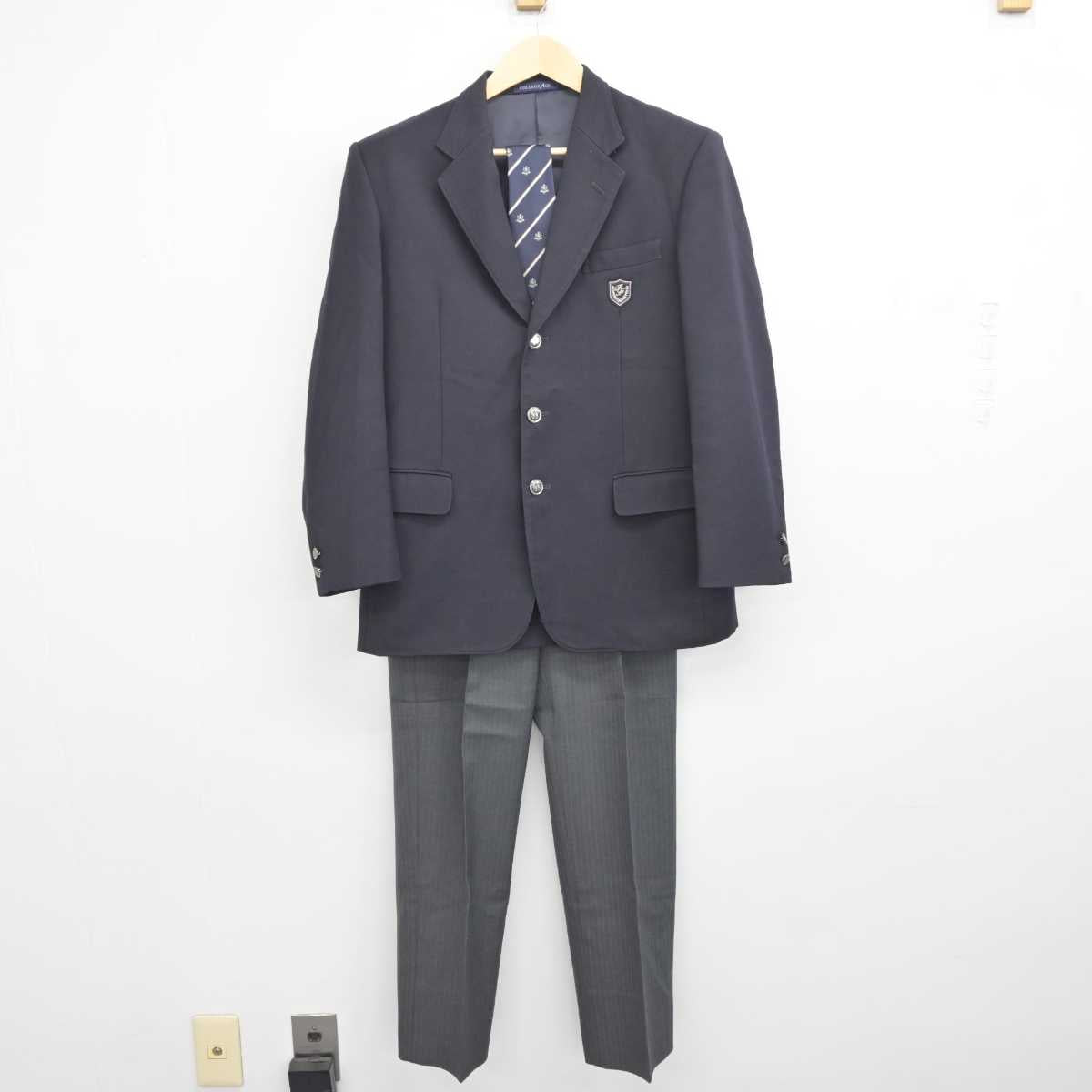 【中古】茨城県 石岡第一高等学校 男子制服 3点 (ブレザー・ズボン) sf043675