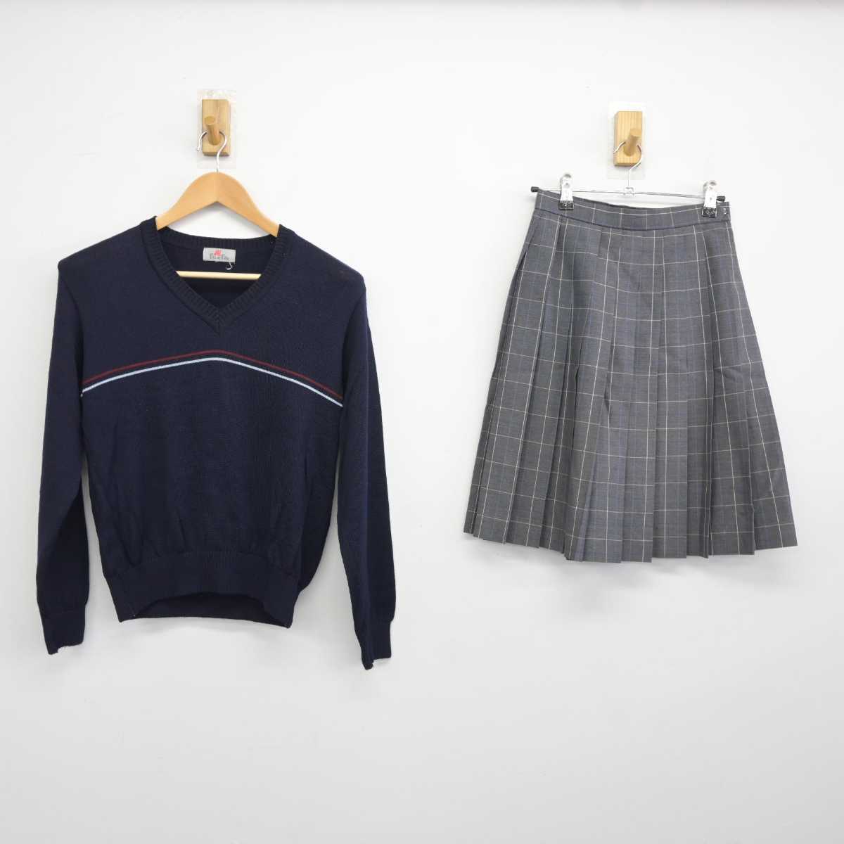 【中古】新潟県 新潟清心女子中学･高等学校 女子制服 2点 (ニット・スカート) sf043703